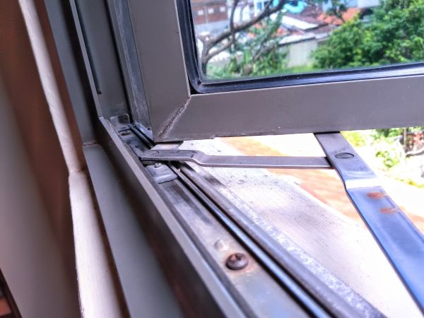 Cost of Hinged Window Replacement in Eugene